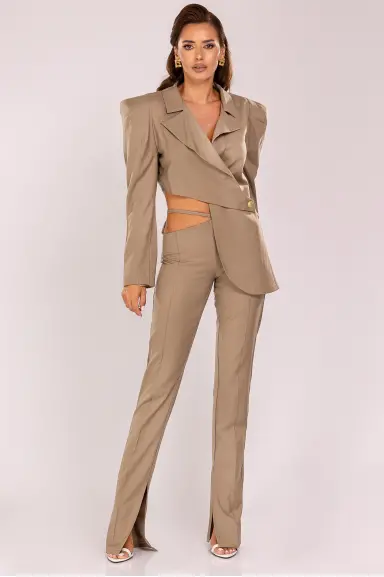 Costum EXTRAVAGANT B 0224